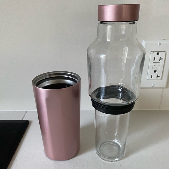 Corkcicle water bottle - Picture 2 of 2